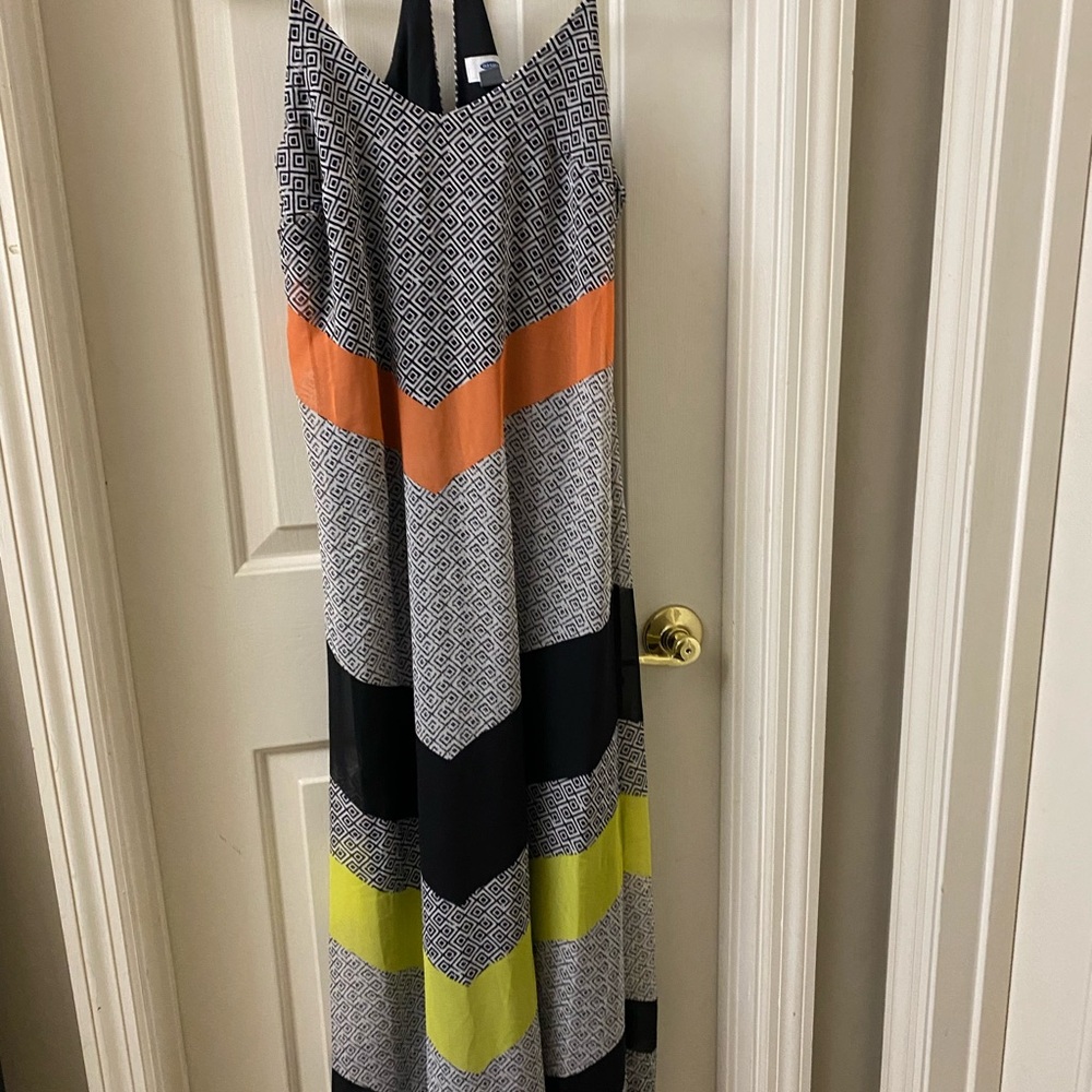 Stylish Geometric Maxi Dress - Black, Orange, Yellow